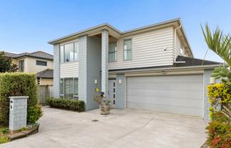 4 Sunglade Grove, Flat Bush