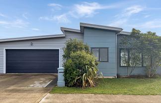4 Grovedale Square, Wainuiomata