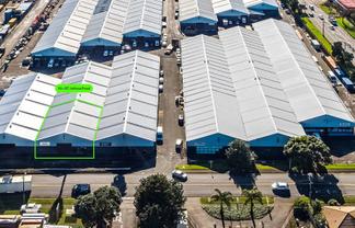 Road Front Warehouse | 440 m2