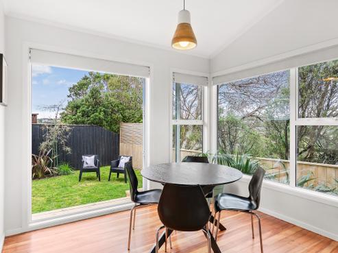 10 Loasby Crescent, Newlands