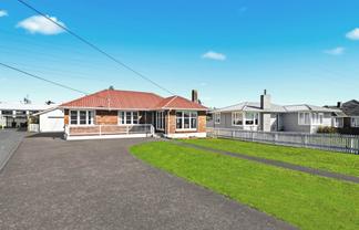 6 Vera Road, Te Atatu South