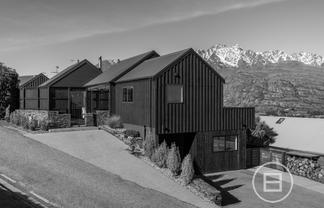 19 Stone Ridge Place, QUEENSTOWN HILL