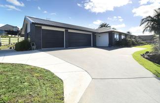 97 Solan Drive, Waimauku