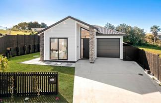 19 Whenuateitei Crescent, Stanmore Bay