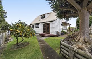 103E Barrett Road, Whalers Gate