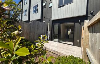 Auckland - Address withheld