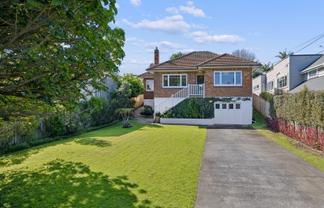 12 Wairoa Road, Devonport