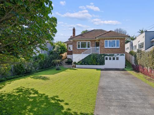 12 Wairoa Road, Narrow Neck