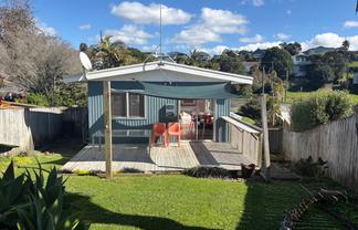 3b Maori Hut Road, Red Beach