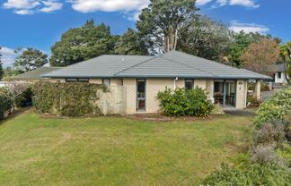 14 Lochiel Place, Kamo