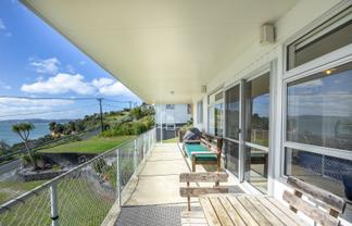 14 Bayview Road, Pouto
