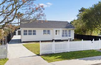 15 Rice Crescent, Papakura