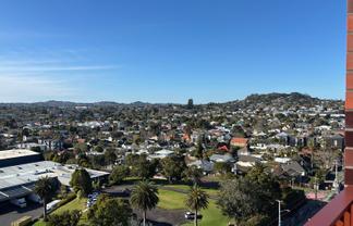 906/2B Te Ara Taurapa, Point Chevalier