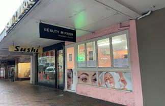  Prime Retail Opportunity On Princes Street	