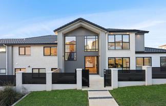 17 Ballyalton Crescent, Flat Bush