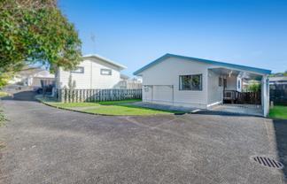 2/100 Brightside Road, Stanmore Bay