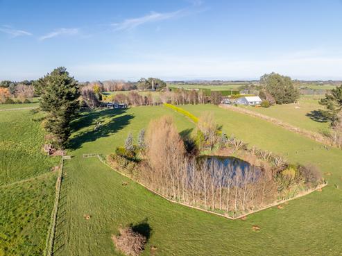 309B Lorne Dacre Road, Roslyn Bush