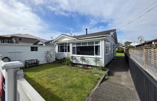 23 Bulkeley Terrace, New Plymouth Central