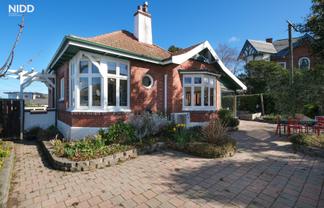 7 Leven Street, Roslyn