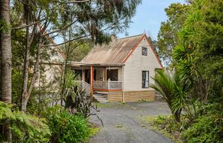 1099 Scenic Drive North, Swanson