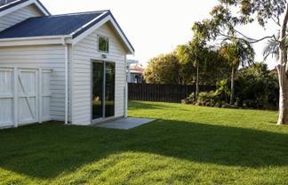 Auckland - Address withheld