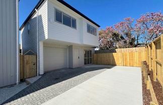 8D Imatra Place, Sunnyhills