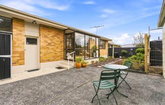8B Mure Street, Mosgiel