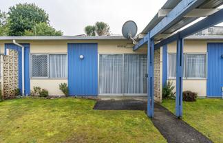 2/100 River Road, Hamilton East