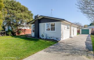 14 Yvonne Street, Melville