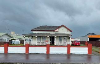 16 Burns Street, Dannevirke