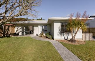 84 Esmeralda Street, Welcome Bay