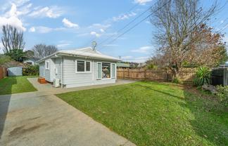 2a Golf Road, Manor Park