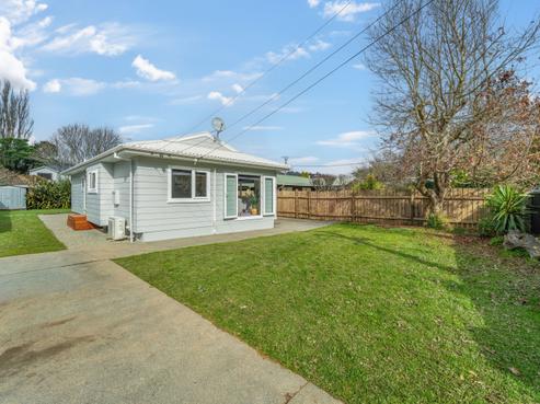 2A Golf Road, Manor Park