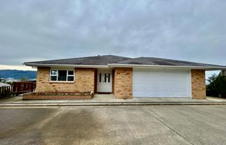 42 Arahiwi Grove, Tirohanga