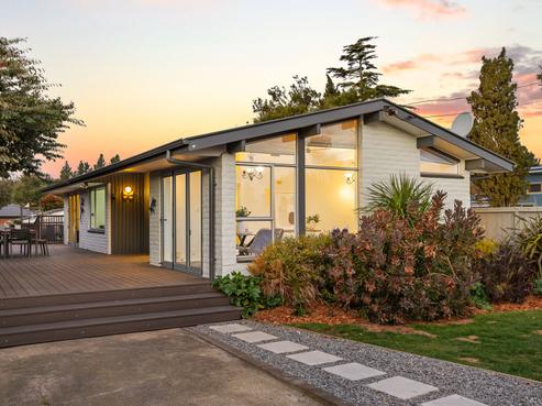 28 Waitikiri Drive, Parklands
