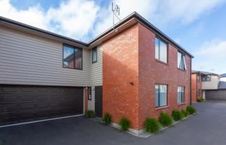 2/486  Manchester Street, Saint Albans