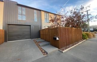 64 Edward Avenue, Edgeware