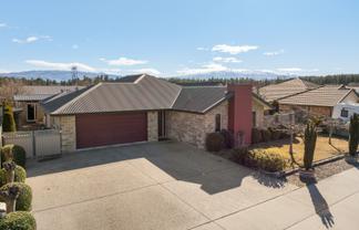 10 Henderson Drive, Alexandra