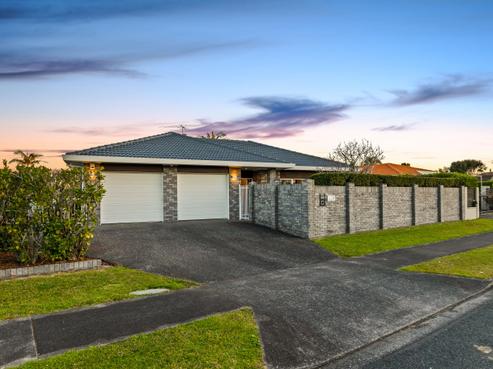 12 Suncrest Drive, West Harbour