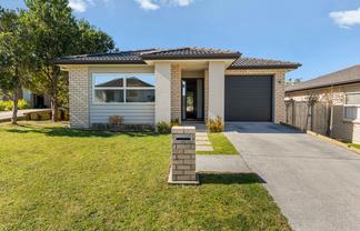 81 Maylee Crescent, Gulf Harbour