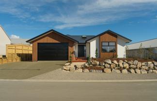 12 Greenway Crescent, Hope