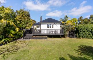 4 Konini Road, Titirangi