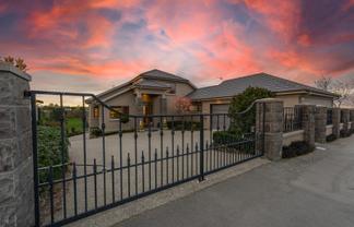 18 Kitchener Square, Highfield