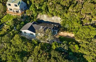48 Cluny Road, Plimmerton