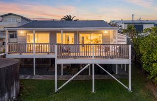 31 Shakespear Road, Army Bay