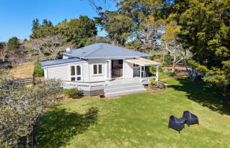 371 Seagrove Road, Waiau Pa