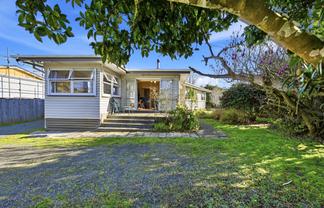71 Awaroa Road, Helensville