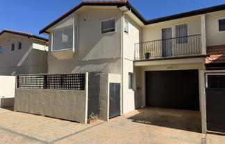 Villa 8/4B The Esplanade, Tairua