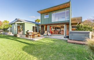 1440 Coast Road, Karitane