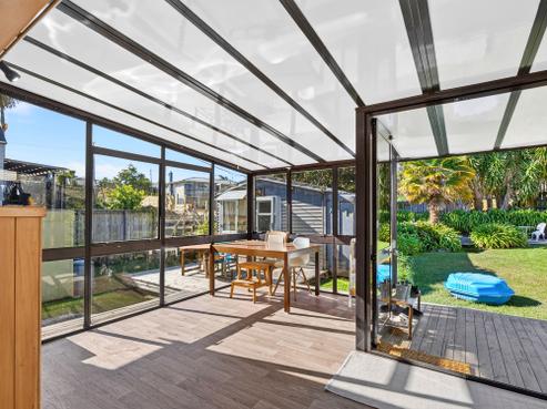 2/7 Pomelo Road, Te Atatu South